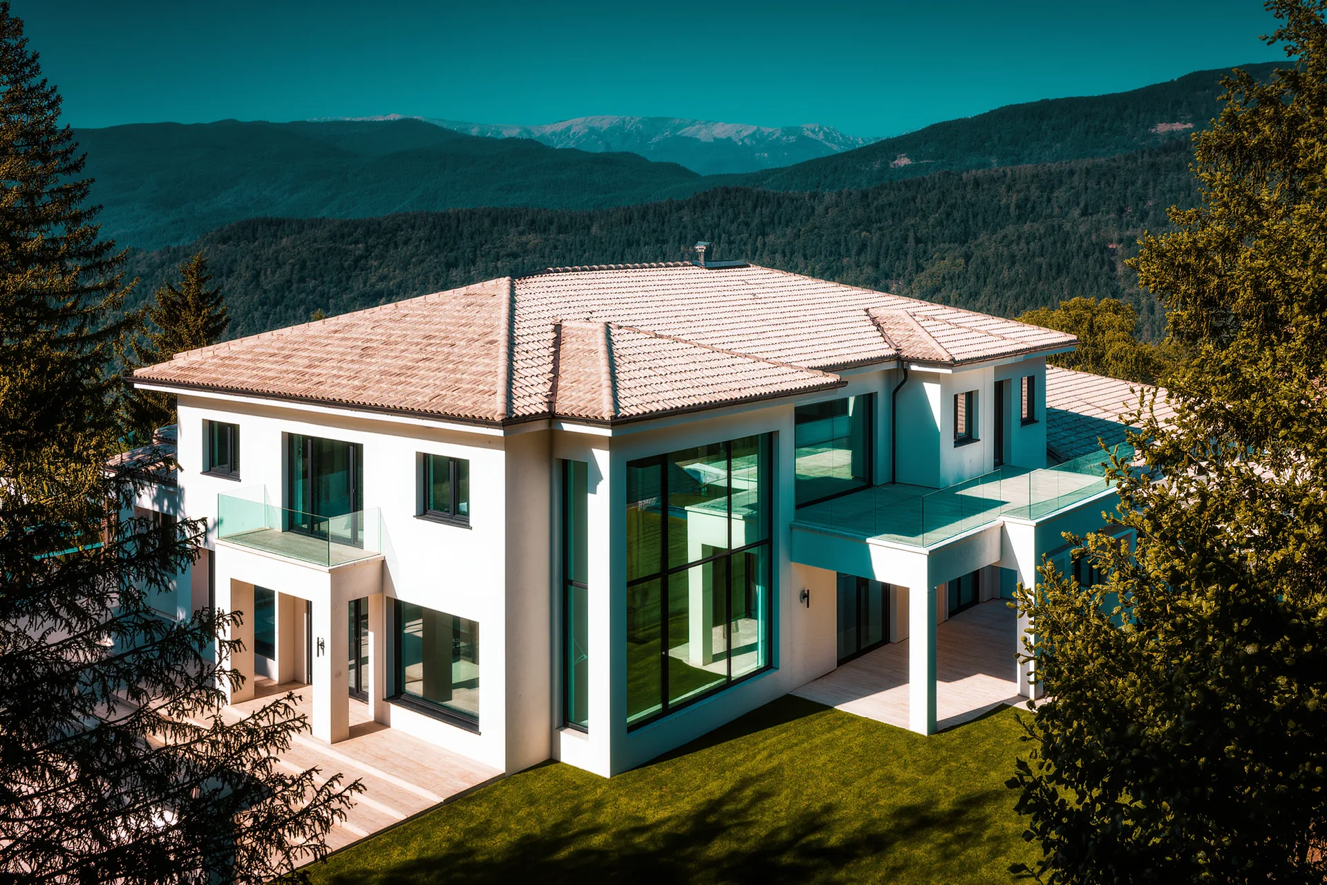 Exklusive Villen und Apartments: Luxusimmobilien in Rumäniens Top-Lagen